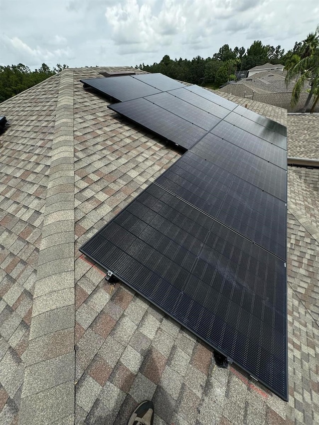 2912 Sunset Lakes Blvd, Kissimmee, FL 34747 - exterior view of roof with shingles