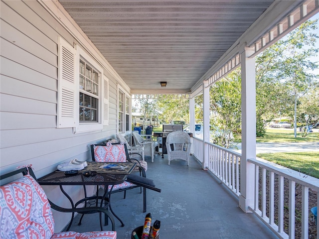 view of patio / terrace with a porch