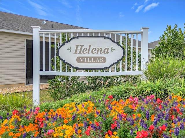 view of community / neighborhood sign