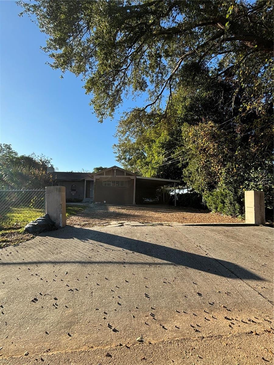 view of yard with a carport