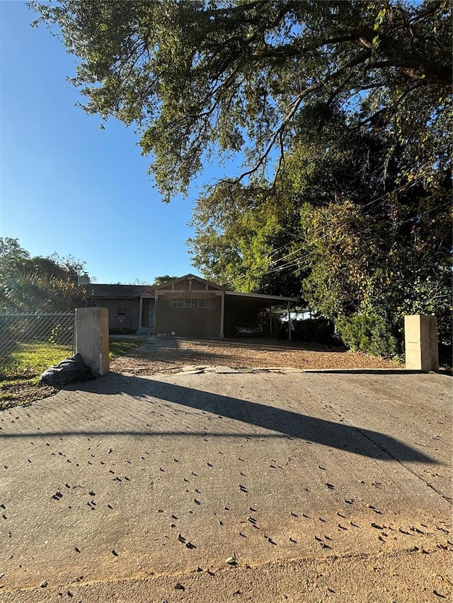 view of yard with a carport