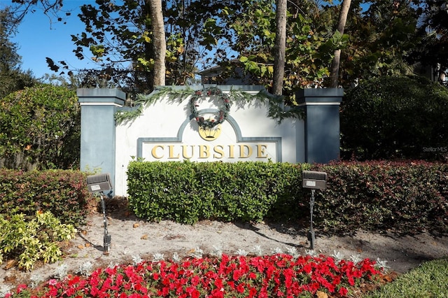 view of community / neighborhood sign