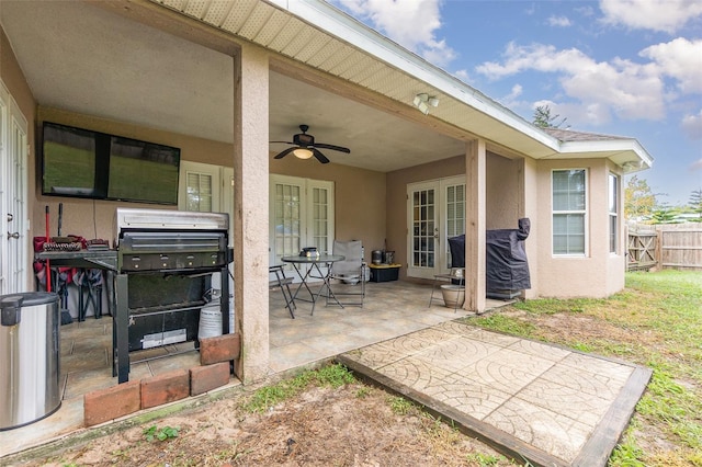 view of patio featuring ceiling fan