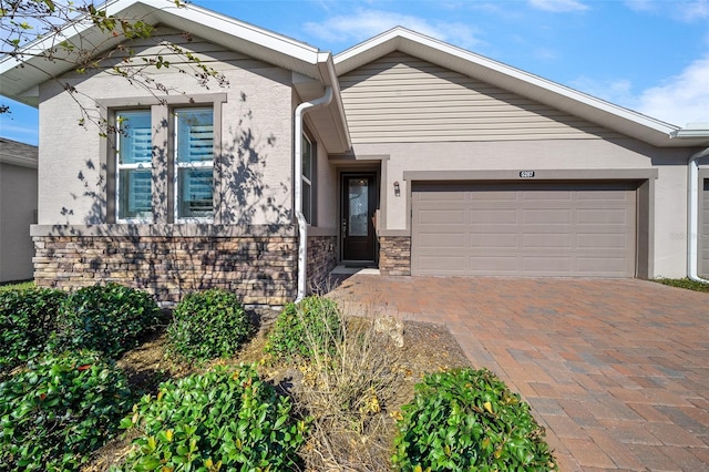 view of front of house with a garage