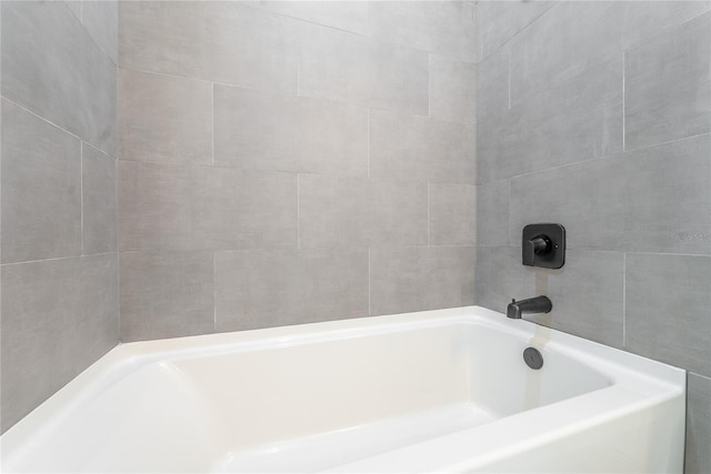 bathroom featuring a bathing tub