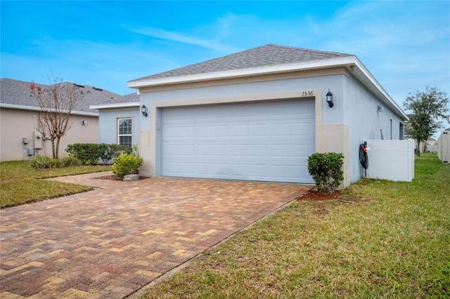 view of front of home with a front lawn