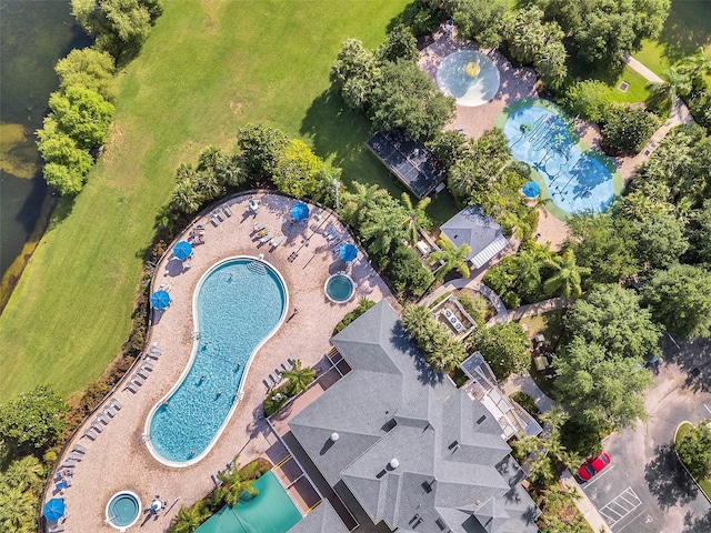 608 Gran Bahama Blvd Unit 608, Davenport, FL 33897 - drone / aerial view of a pool