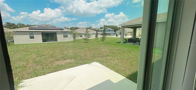 view of yard featuring a patio area