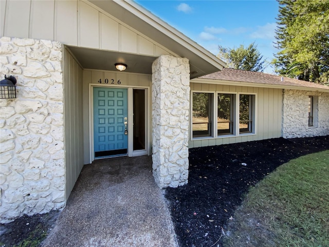 view of entrance to property