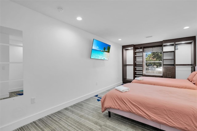 bedroom with carpet flooring