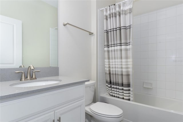 1593 Mulligan Blvd, Davenport, FL 33896 - bathroom featuring vanity and shower / bath combination with curtain