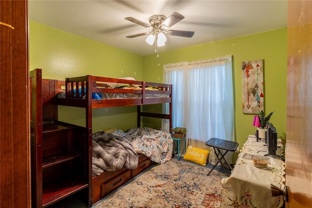 bedroom with ceiling fan