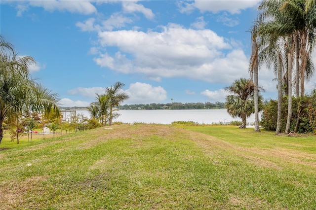 view of yard with a water view