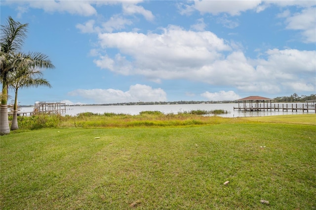 view of yard with a water view