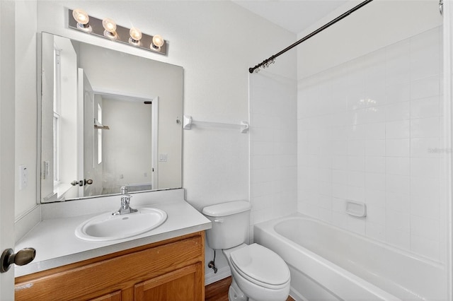 13228 Daniels Landing Cir, Winter Garden, FL 34787 - bathroom with vanity and washtub / shower combination