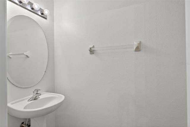 13228 Daniels Landing Cir, Winter Garden, FL 34787 - bathroom with a sink