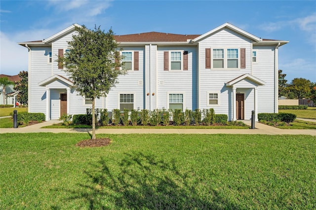 view of front of house featuring a front yard