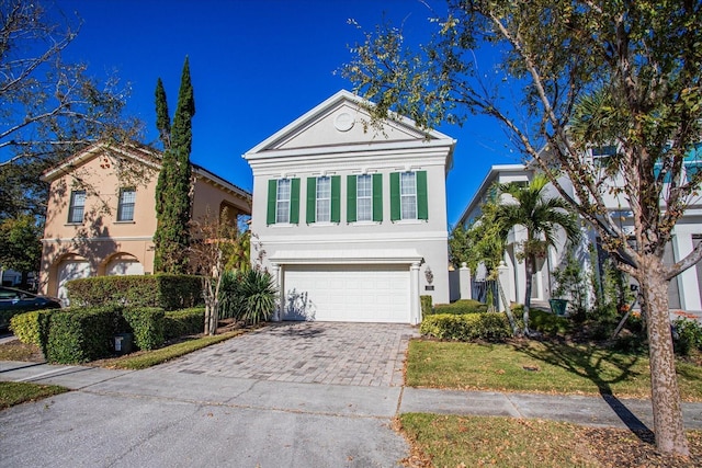 view of front facade with a garage