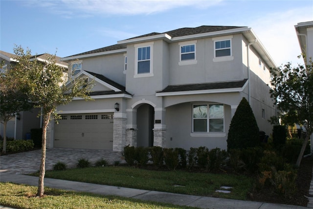 view of front of house featuring a garage