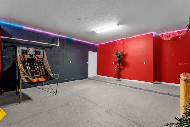 4501 Monado Dr, Kissimmee, FL 34746 - view of garage