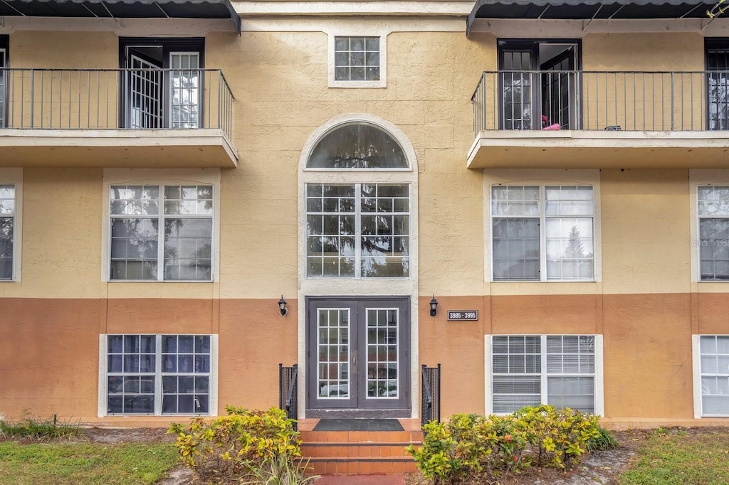 3995 Versailles Dr Unit 3995F, Orlando, FL 32808 - view of property