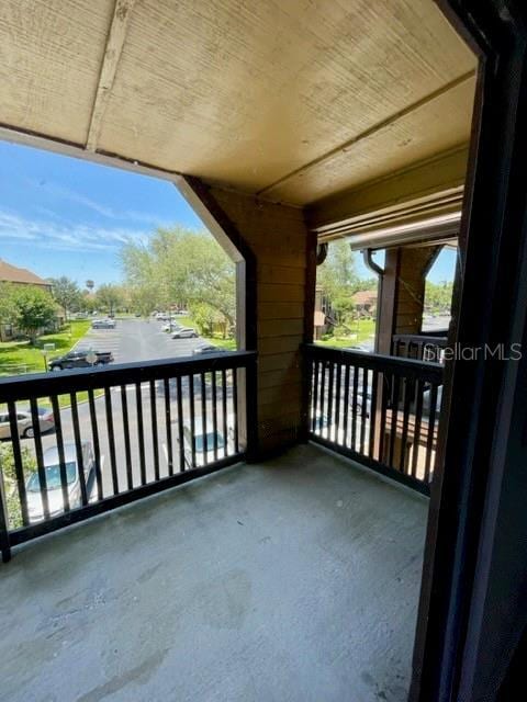 315 Lakepointe Dr Unit 302, Altamonte Springs, FL 32701 - view of balcony