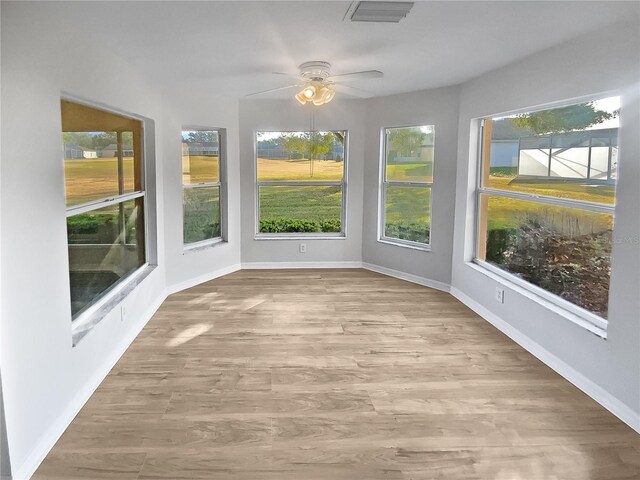 6844 Northlake Dr, Zephyrhills, FL 33542 - photo 27