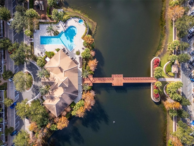 bird's eye view featuring a water view