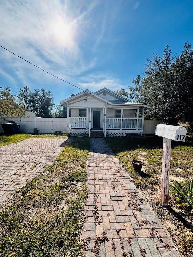 view of front of house with covered porch