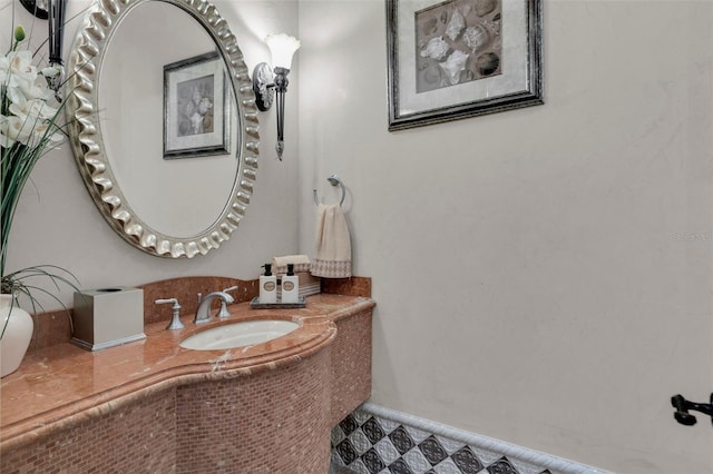 bathroom featuring sink