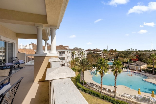 view of swimming pool featuring a patio