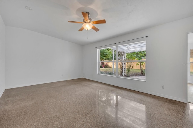 empty room featuring ceiling fan