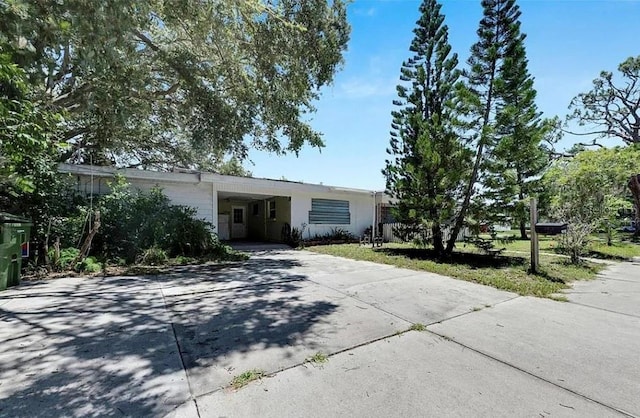 2695 S E Ave, Sarasota, FL 34239 - photo 2