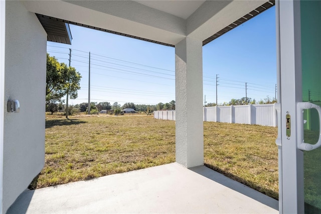 view of yard with a patio