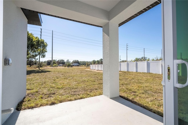 view of yard with a patio