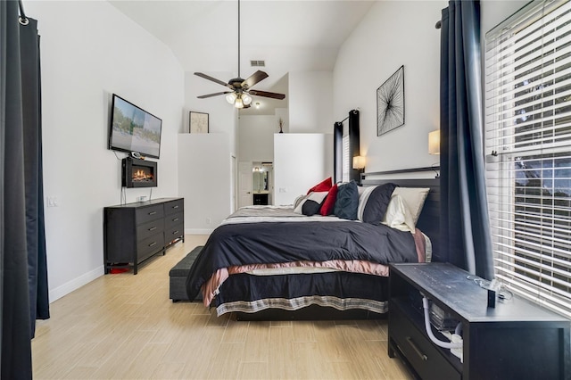 2226 Lake Marion Dr, Apopka, FL 32712 - bedroom featuring visible vents, a ceiling fan, baseboards, and lofted ceiling