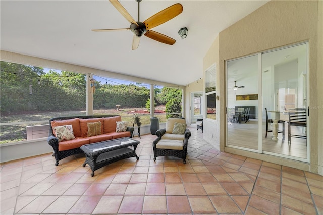 2226 Lake Marion Dr, Apopka, FL 32712 - sunroom featuring an outdoor living space and a ceiling fan