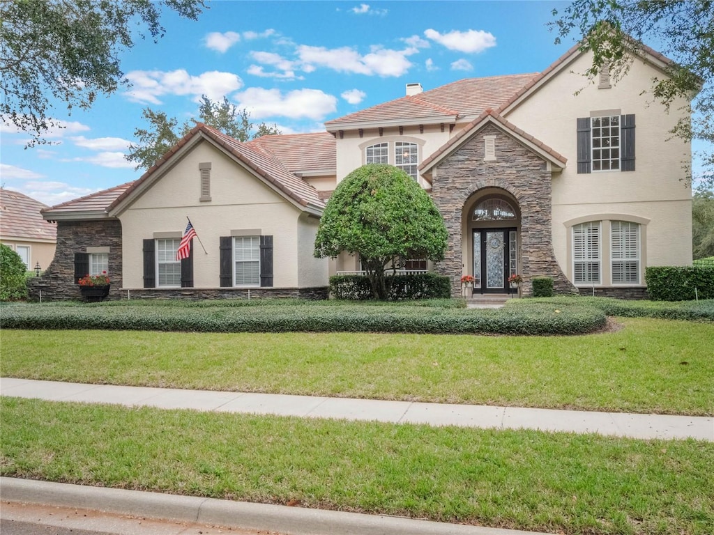 view of front of house featuring a front yard