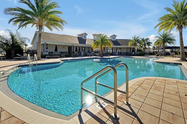 3359 Hanging Tide St, Winter Garden, FL 34787 - community pool featuring a patio