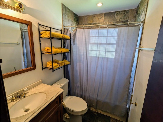 3021 Norvell Ct, Deltona, FL 32738 - bathroom with vanity and toilet