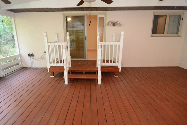 deck with ceiling fan