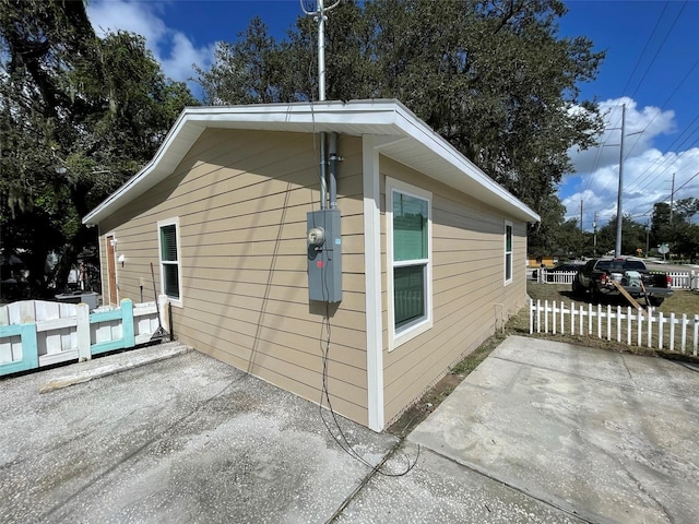 view of property exterior