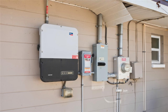 view of utility room