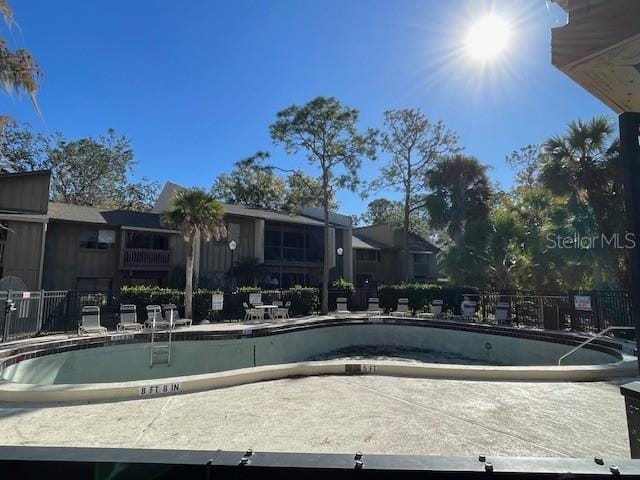 5308 Pebble Beach Dr Unit F-01-1, Orlando, FL 32811 - view of community pool