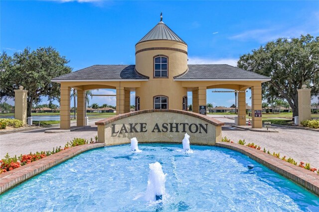 4112 Aberdeen Ln, Lake Wales, FL 33859 - view of swimming pool with a swimming pool