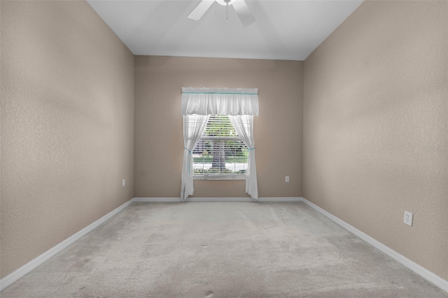 4112 Aberdeen Ln, Lake Wales, FL 33859 - empty room with ceiling fan, light carpet, and a textured wall
