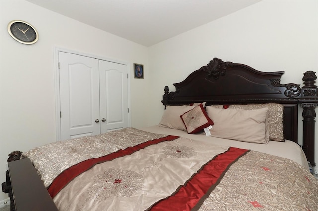 bedroom with a closet