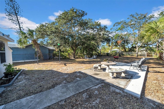 view of yard with a patio area