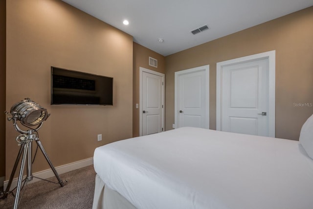 view of carpeted bedroom