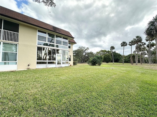 230 Cape Shores Cir Unit 17A, Cape Canaveral, FL 32920 - view of green lawn